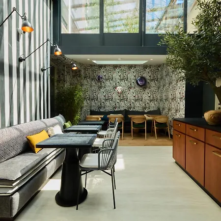 Hotel Hiro, New 2024 4*