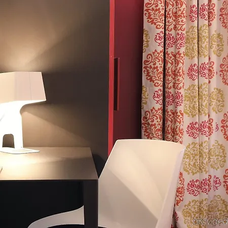 Hiro, New 2024 Hotel Paris
