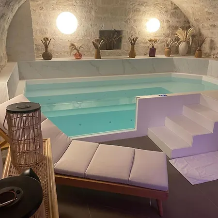 Hiro 4* Paris