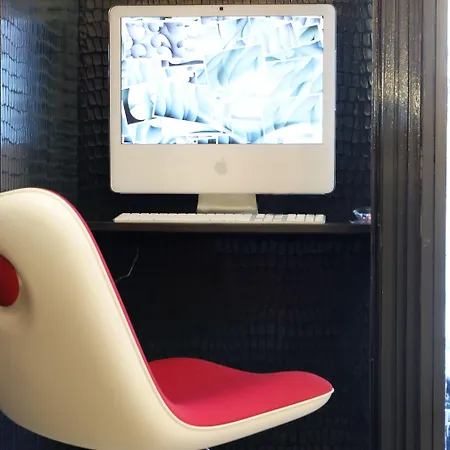 Hiro 4* Paris
